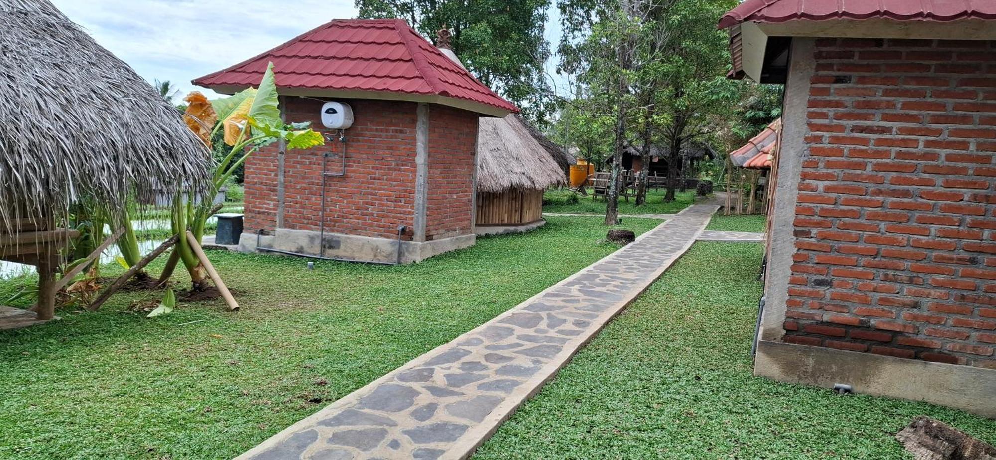 Hotel Uma Nirmala Aling-Aling Singaraja Exterior foto